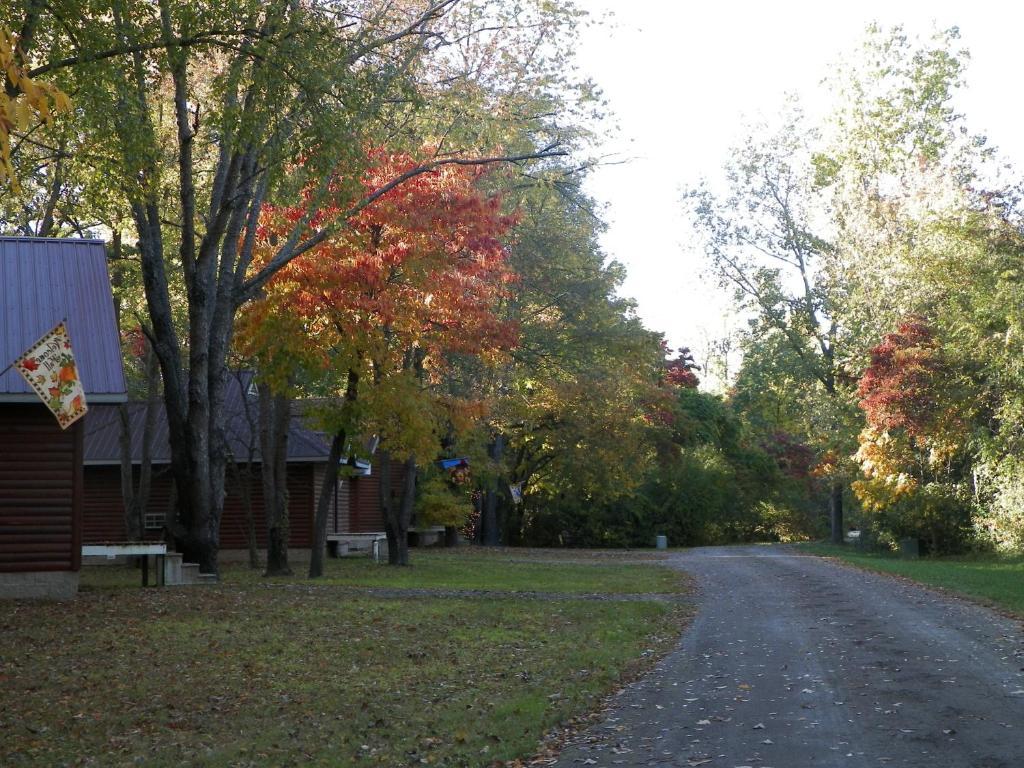 Serenity Springs - Michigan City Springfield Exterior foto